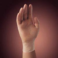 SAFESKIN® Vinyl glove: Large, Non-Sterile, Powder-Free. Box of 100 gloves