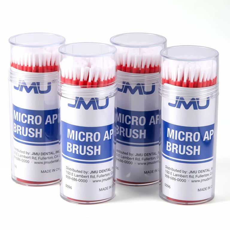 JMU Red Bendable Applicator Brushes, Hard Tip, 400/Box. Length: 10cm. Features nylon brush tip
