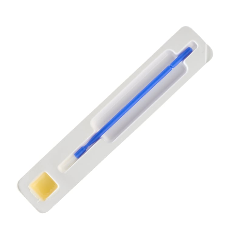 Duraflor Ultra 5% Sodium Fluoride White Varnish, Strawberry, 0.4 mL Unit Dose, 30/Box. Sweetened