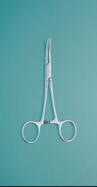 Miltex 5.5" curved Crile hemostat
