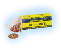 E.C. Moore Brass Center Snap-On Discs - Paper - G E.C. Moore Brass Center Snap-On Discs - Paper - G